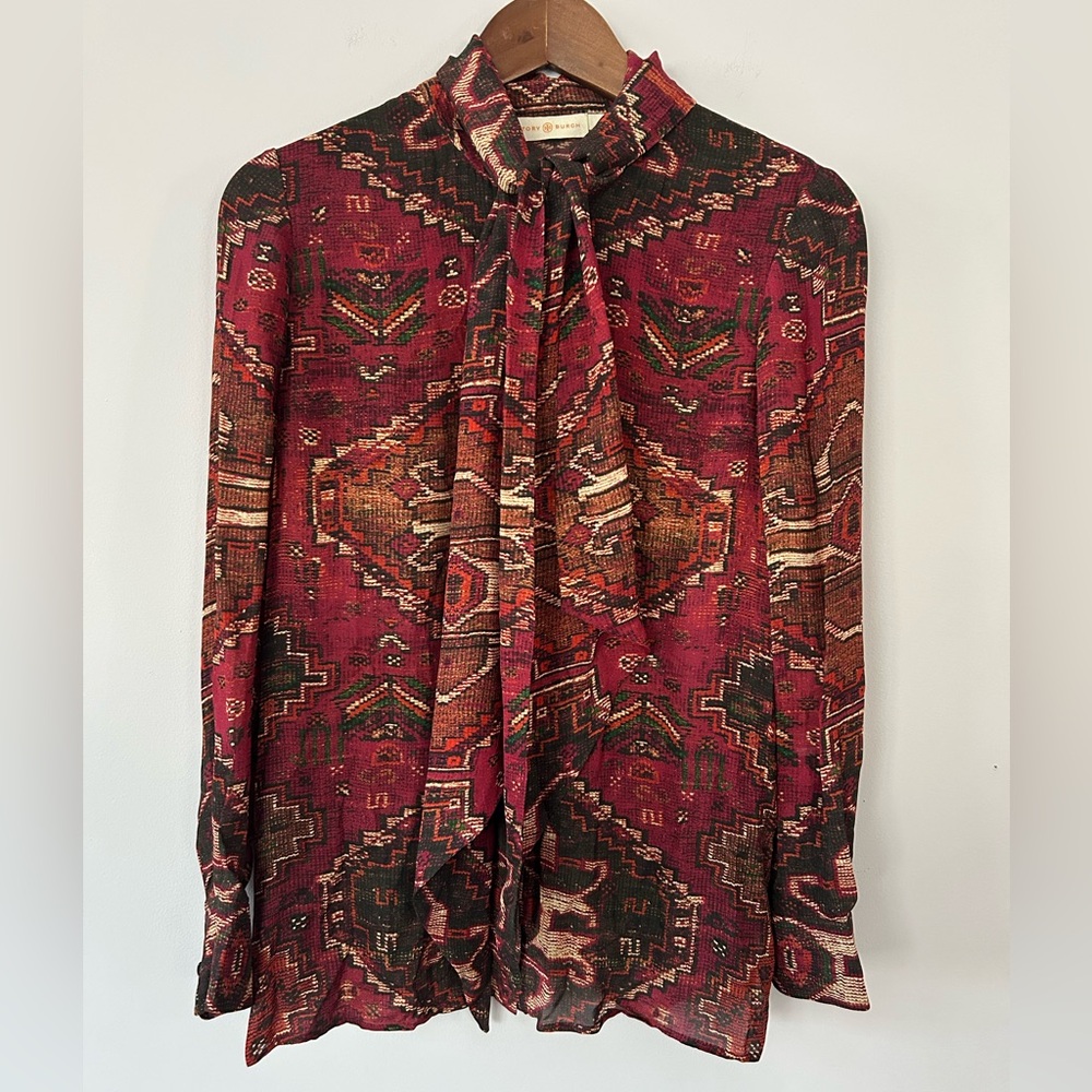 Tory Burch 100% Silk Aztec Print Tie-Neck Blouse – Size 4 – Great Condition - Picture 2 of 9
